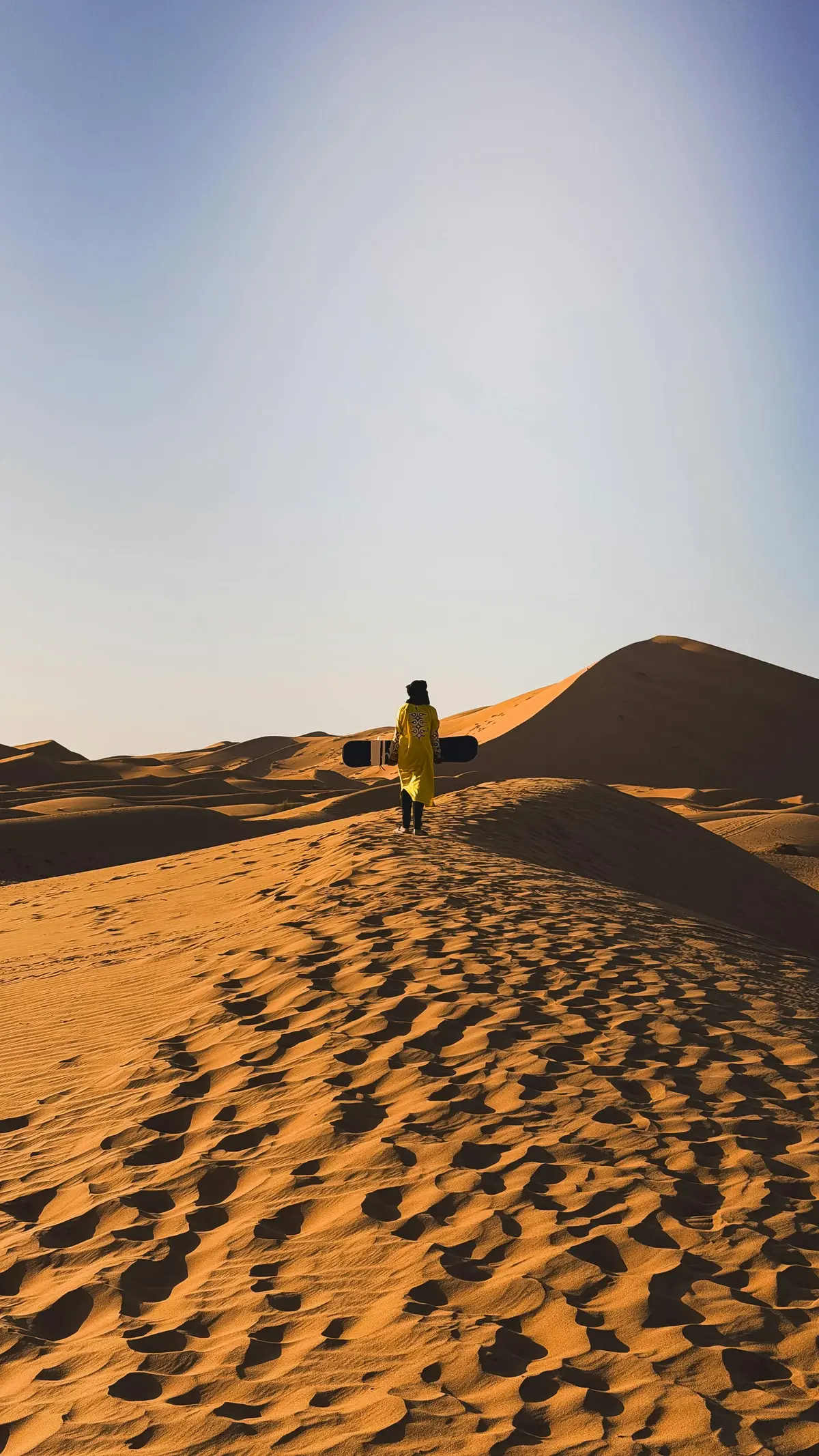 Sandboard dans le Sahara
